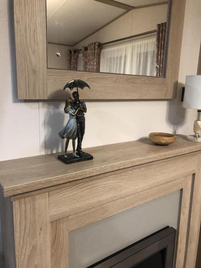 פיטלוצ'רי Luxury 2 Bedroom Caravan In Stunning Location מראה חיצוני תמונה